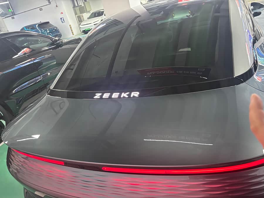 极氪 极氪007 2024 汽车图片 #20