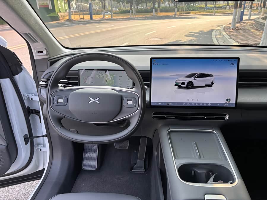 Xpeng G6 2025 #20 Xpeng G6 2025 car image #20