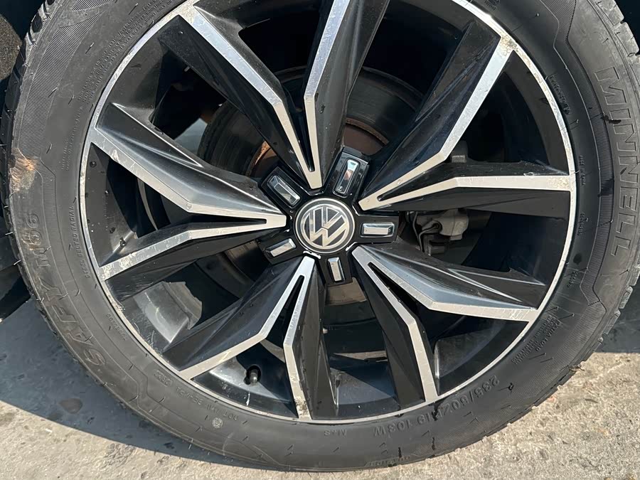 Volkswagen Tiguan L 2016 car image #20