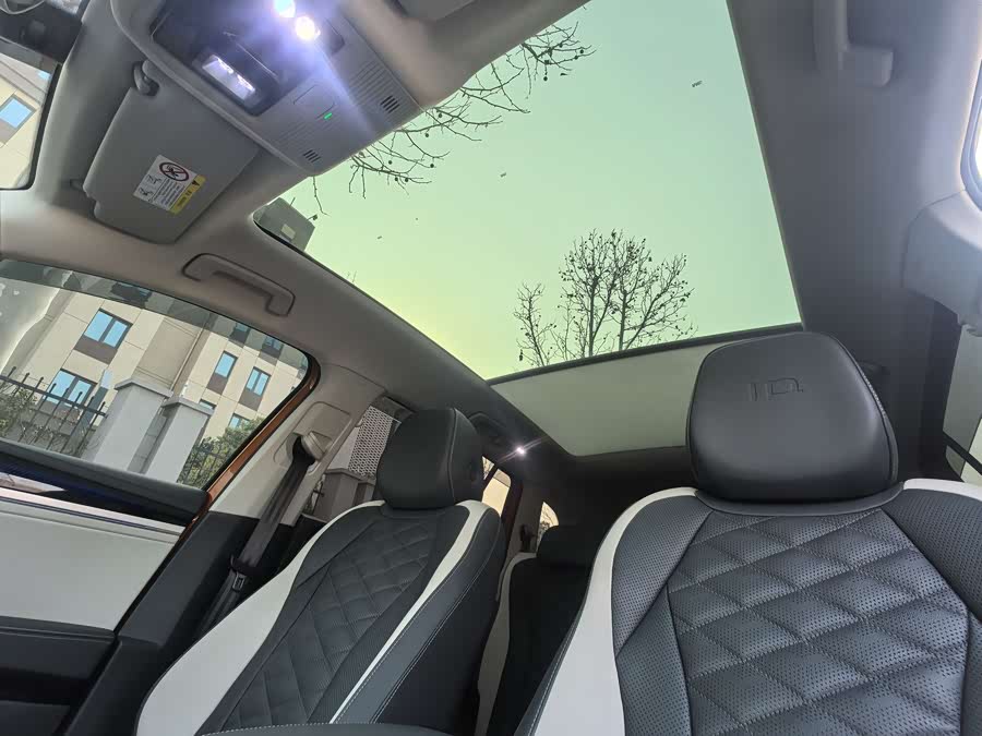 Volkswagen ID.6 Crozz 2021 #20 Volkswagen ID.6 Crozz 2021 immagine di auto #20