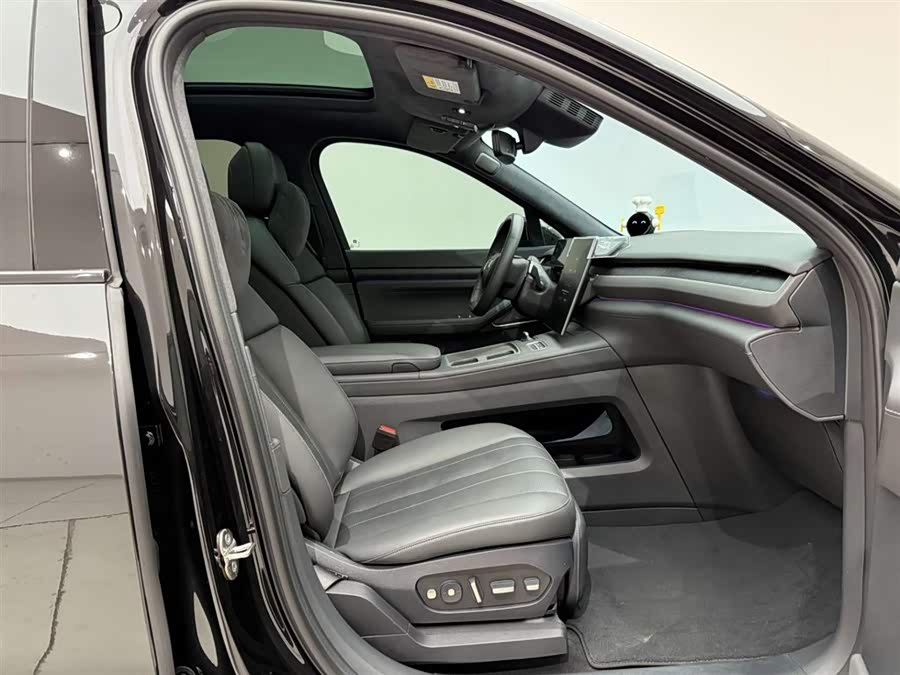 蔚来 蔚来ES8 2024 汽车图片 #20