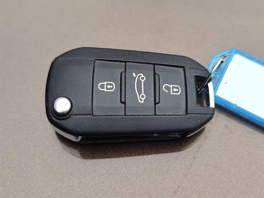 Peugeot 2008 2014 car image #20