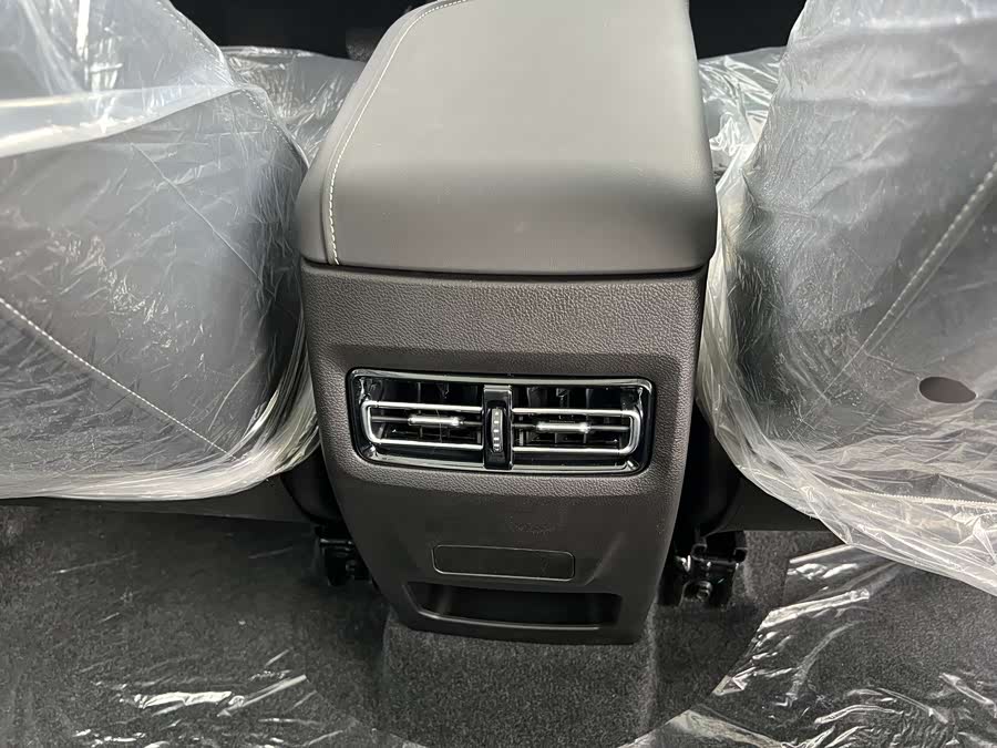 Jetour X70 car image #20