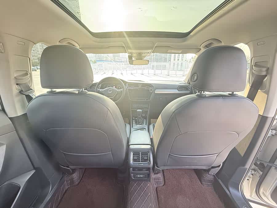 Volkswagen Tiguan L New Energy 2021 изображение автомобиля #20