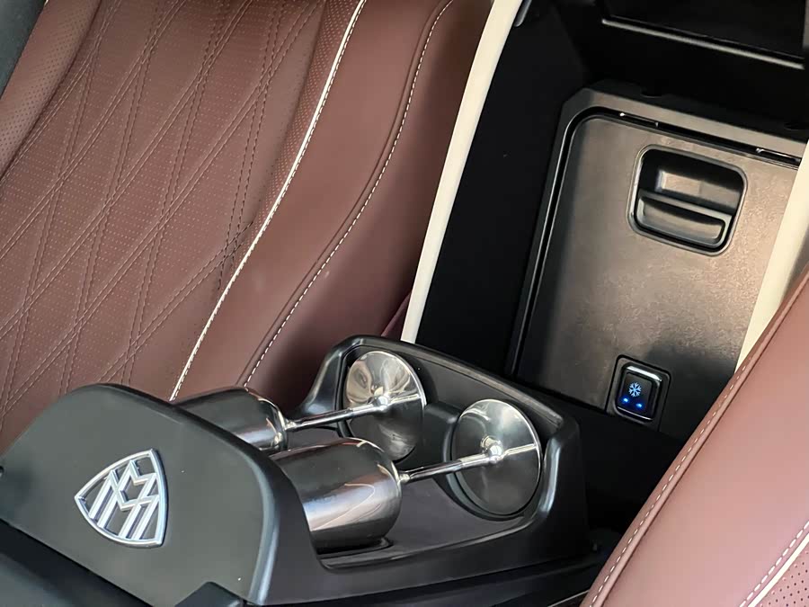 Mercedes-Benz GLS Class 2024 car image #20