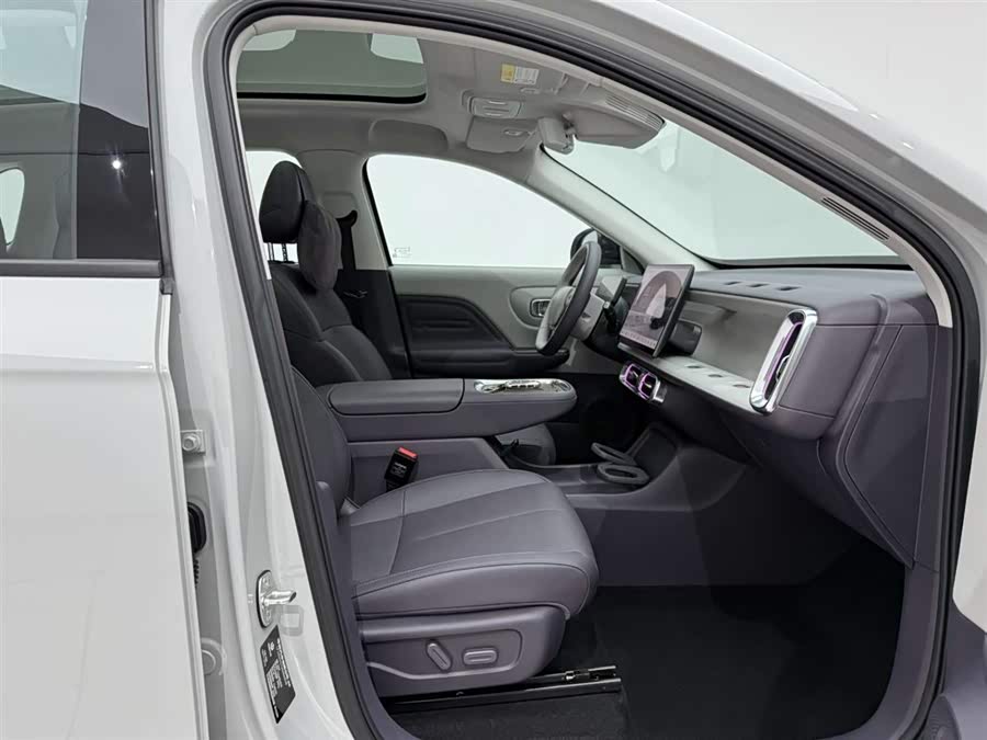 零跑汽车 零跑B10 2025 汽车图片 #20