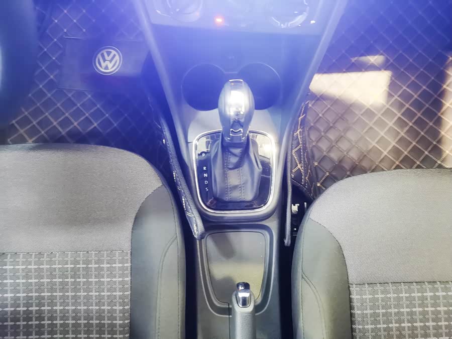 Volkswagen Polo 2019 immagine di auto #20