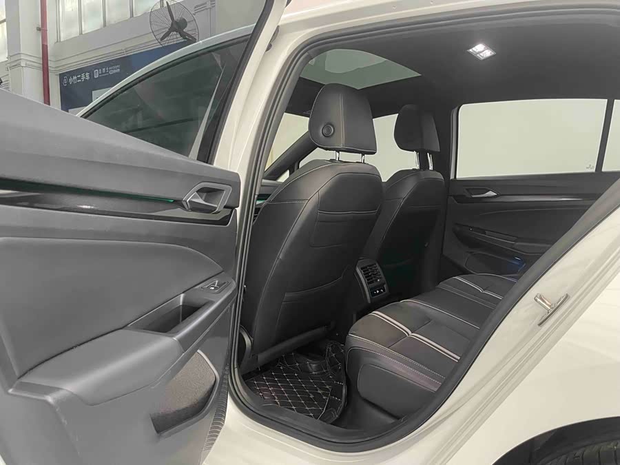 Volkswagen Golf 2021 #20 Volkswagen Golf 2021 car image #20