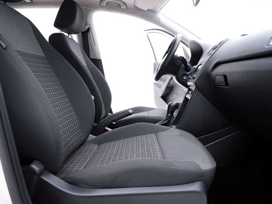 Volkswagen Polo 2016 car image #20