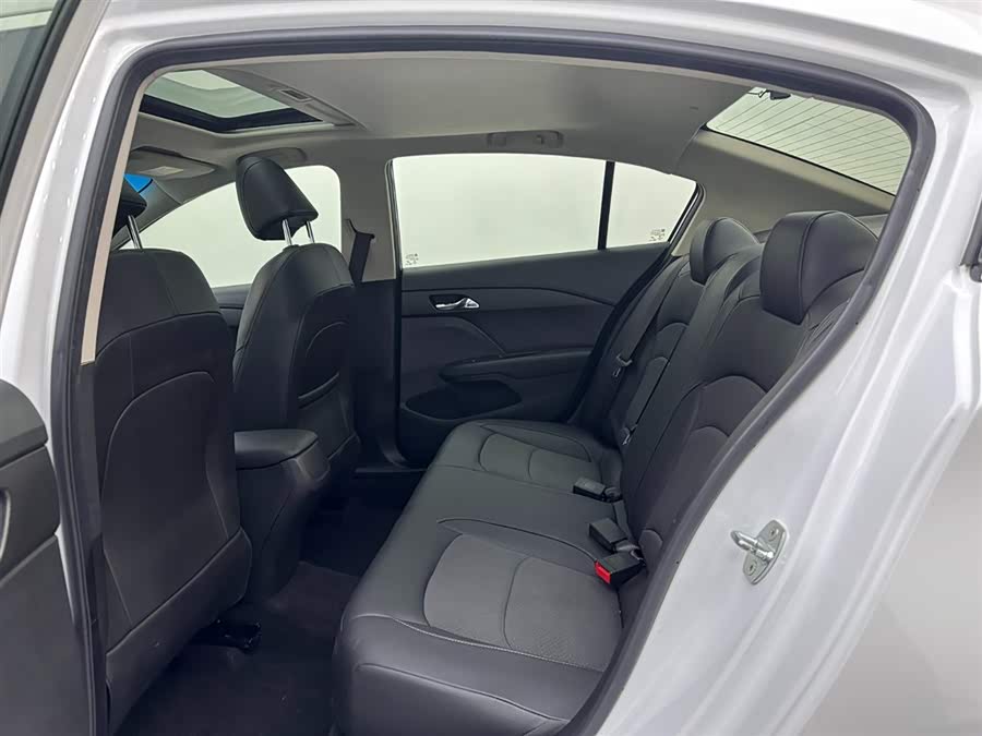 Chevrolet Cavalier 2018 car image #20