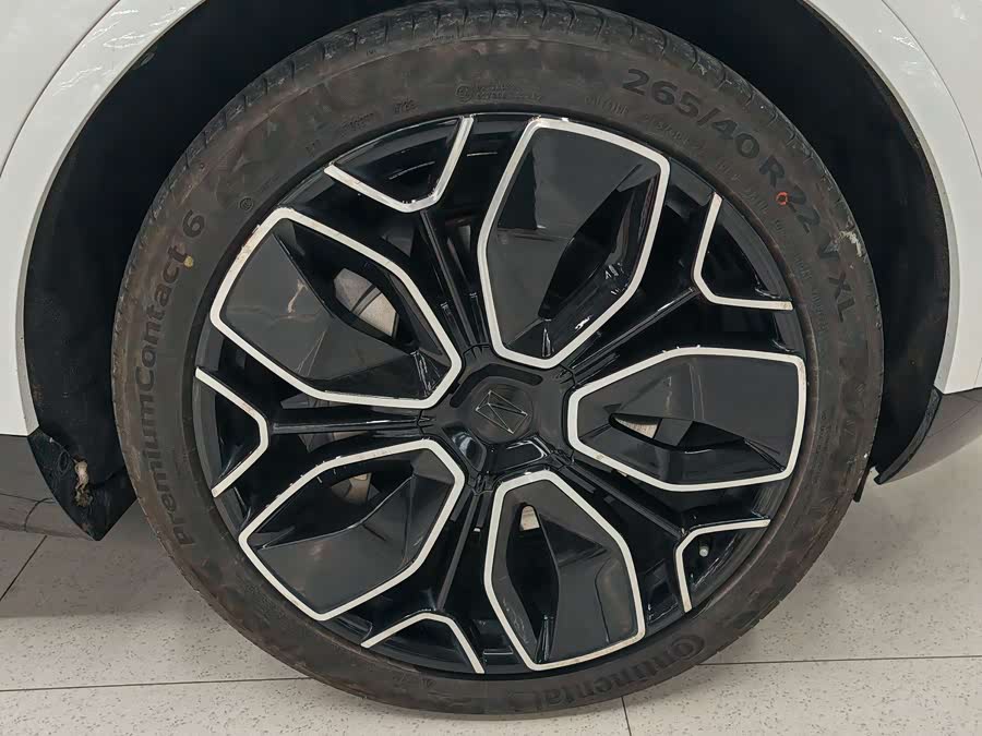 Avatr 11 2023 car image #20