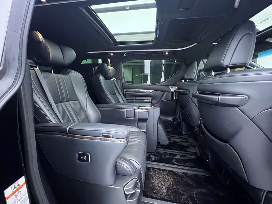 Toyota Vellfire 2020 #20 Toyota Vellfire 2020 صورة سيارة #20