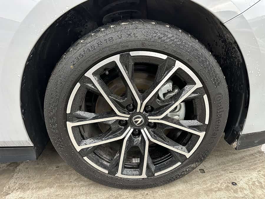 Changan UNI-V iDD 2024 #20 Changan UNI-V iDD 2024 car image #20