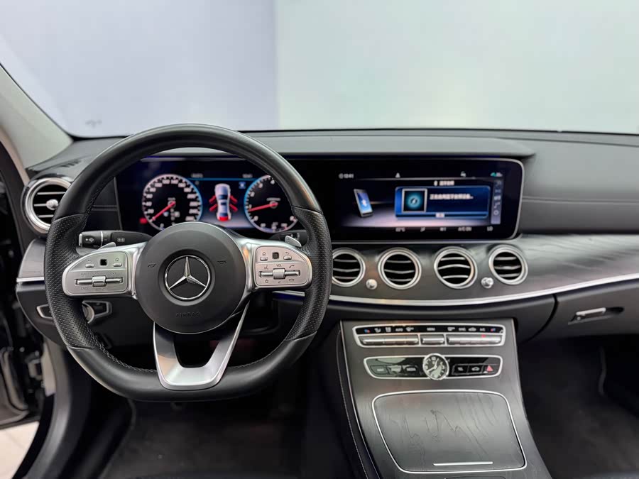 Mercedes-Benz E Class 2019 #20 Mercedes-Benz E Class 2019 car image #20