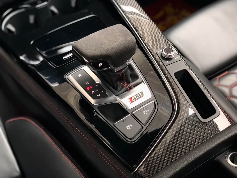 Audi RS 4 2023 immagine di auto #20