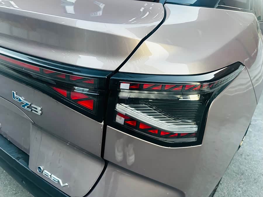 Toyota bZ3 2023 immagine di auto #20