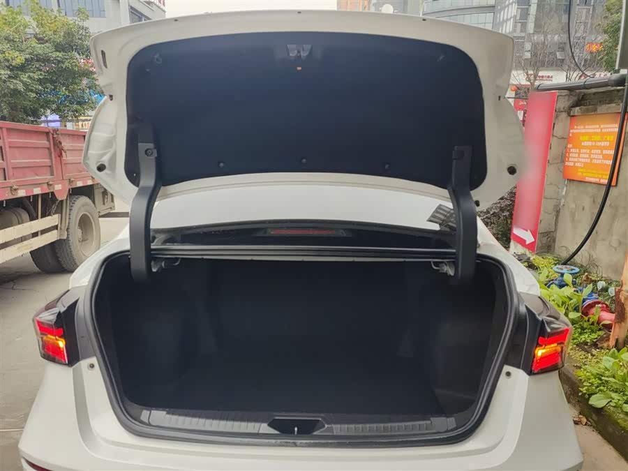 Chery Arrizo 5 Plus 2021 immagine di auto #20