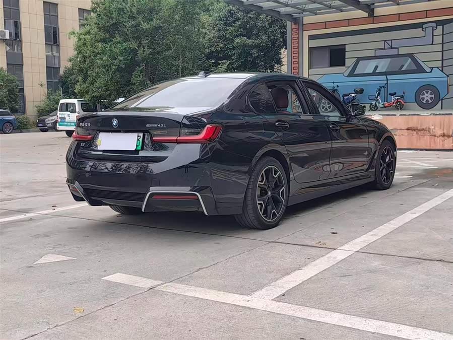 BMW i3 2024 car image #20