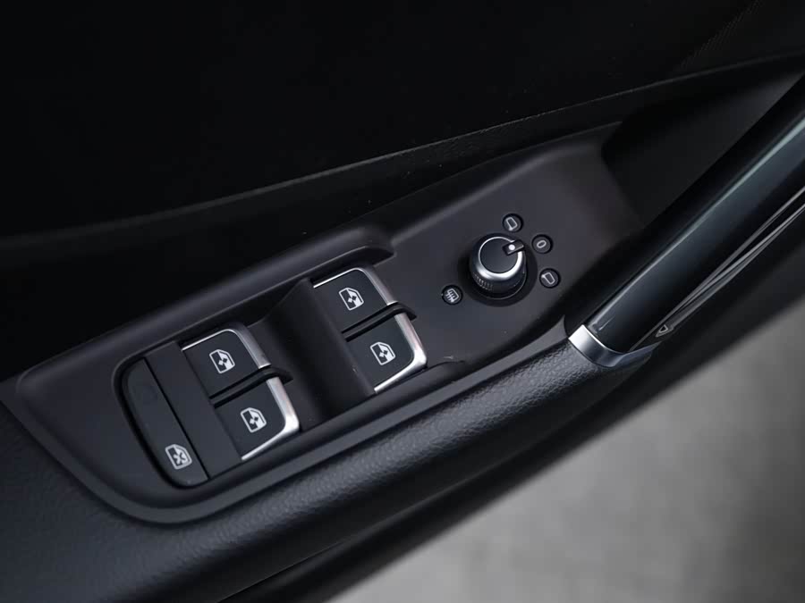 奥迪 奥迪Q2L e-tron 2021 汽车图片 #20