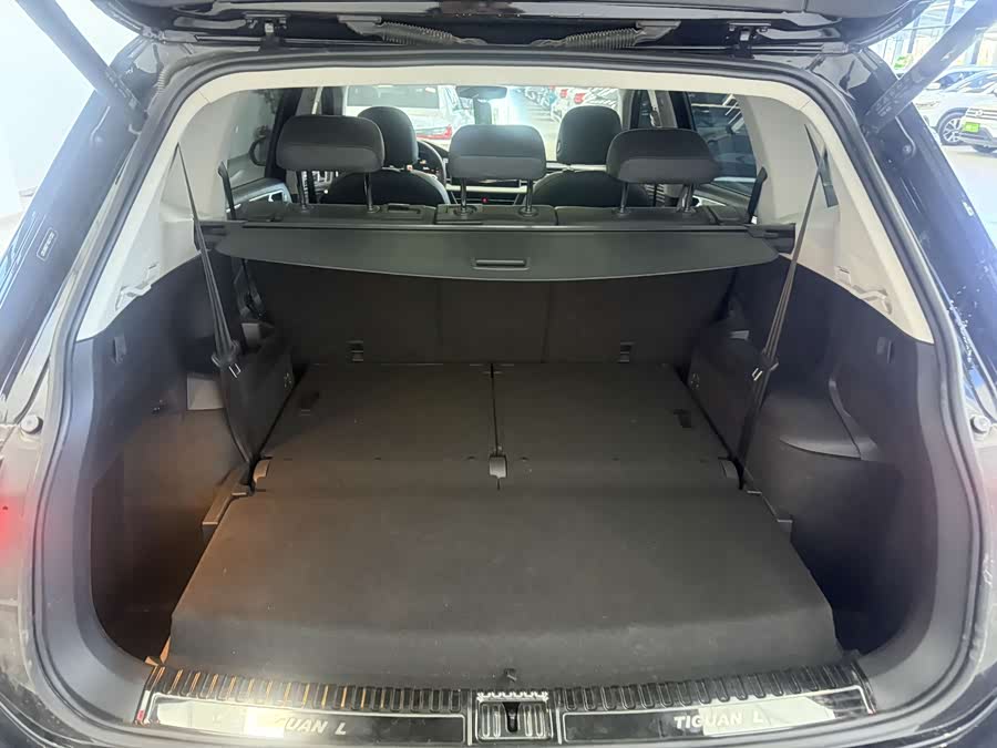 Volkswagen Tiguan L 2021 car image #20
