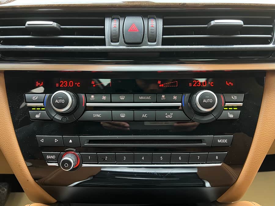 BMW X6 2018 imagem de carro #20