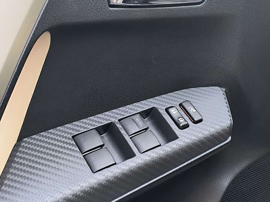 Toyota RAV4 2015 car image #20