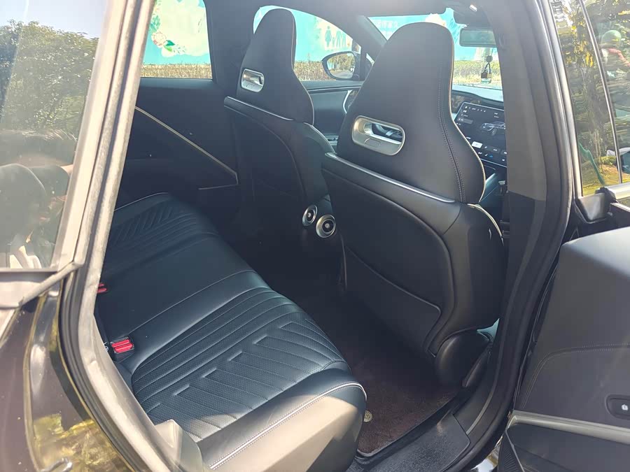 Avatr 11 2023 car image #20