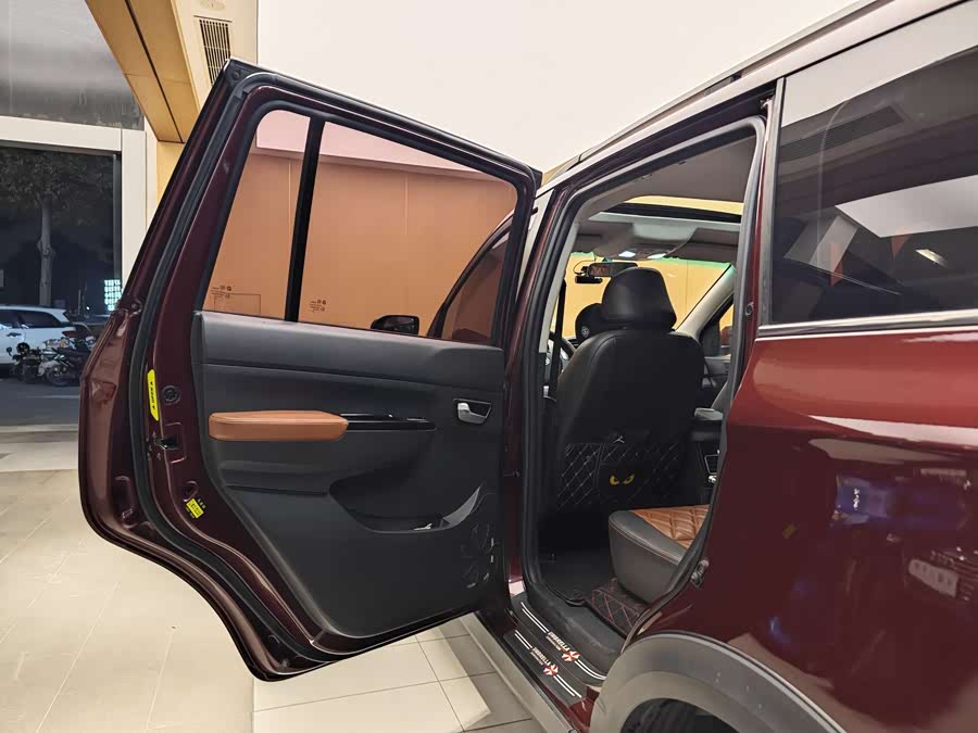 SWM斯威汽车 SWM斯威X3 2019 汽车图片 #20