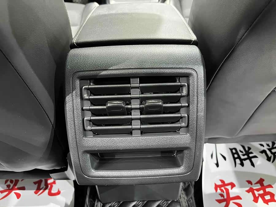 Volkswagen Golf 2022 car image #20