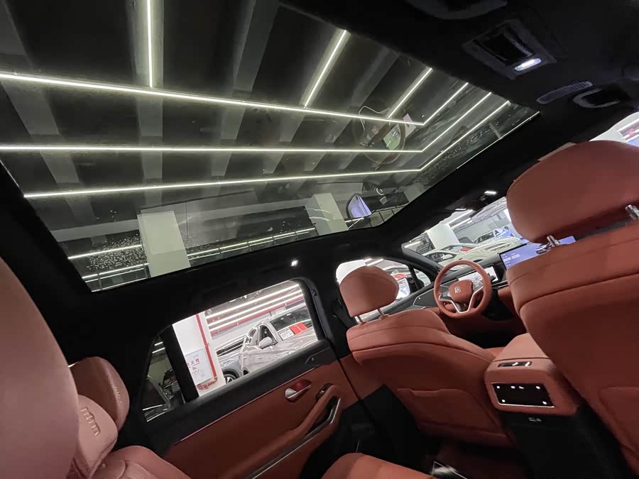 BYD Tang L 2025 immagine di auto #20