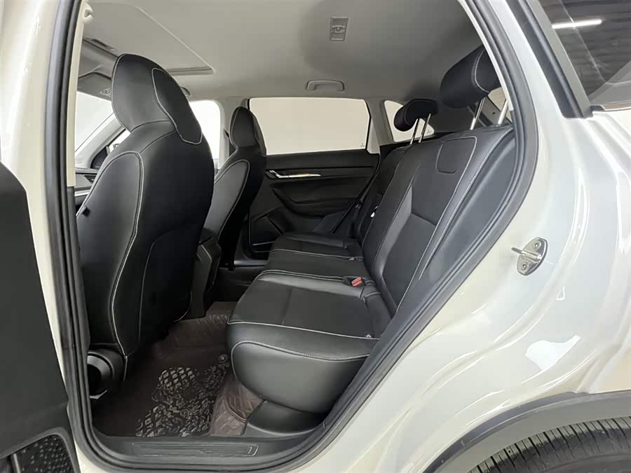 Skoda Kamiq 2022 изображение автомобиля #20