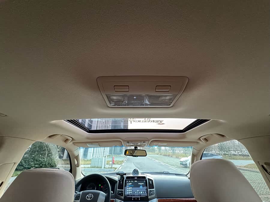 Toyota Land Cruiser 2016 car image #20