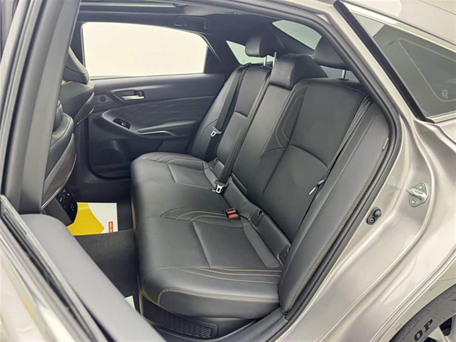 Toyota Avalon 2025 car image #20