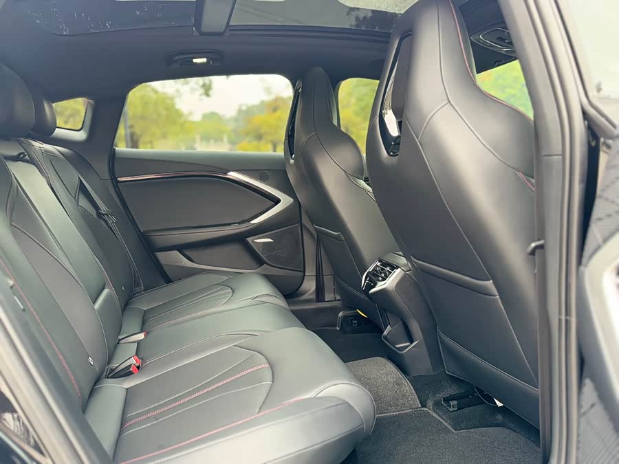 MG 7 2025 car image #20