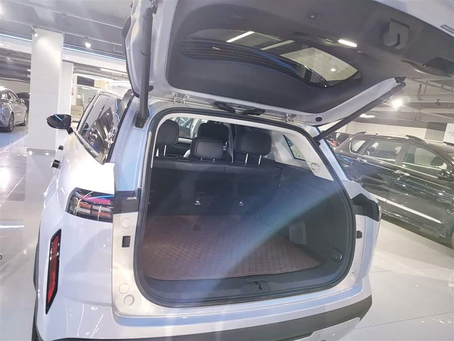 Chery Exploration 06 C-DM 2024 #20 Chery Exploration 06 C-DM 2024 car image #20