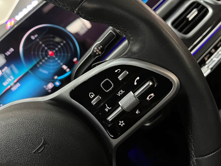 Mercedes-Benz GLE Class 2020 car image #20