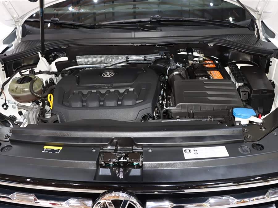 Volkswagen Tiguan L 2020 car image #20