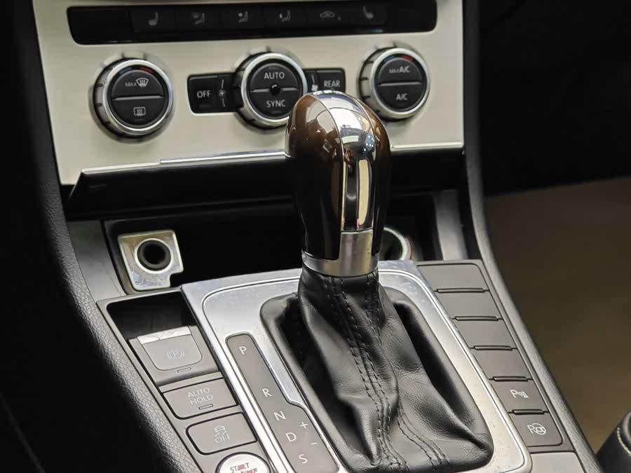 Volkswagen Magotan 2013 immagine di auto #20