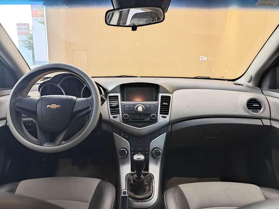 Chevrolet Cruze 2011 изображение автомобиля #20