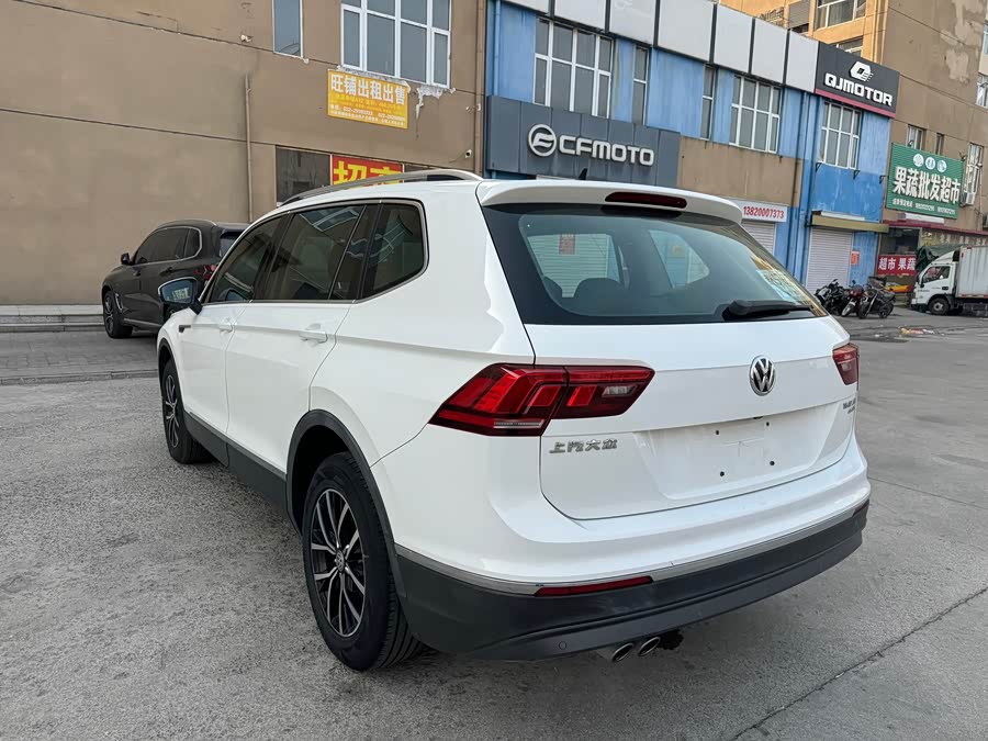Volkswagen Tiguan L 2018 car image #20