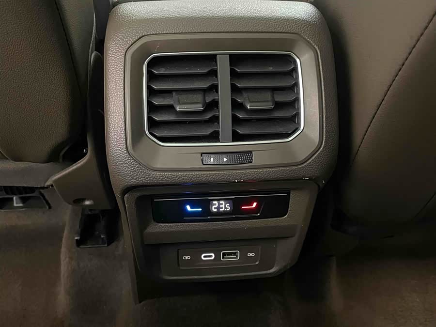 Volkswagen Tiguan L 2021 #20 Volkswagen Tiguan L 2021 immagine di auto #20