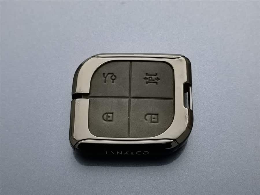 Lynk & Co 08 EM-P 2024 car image #20
