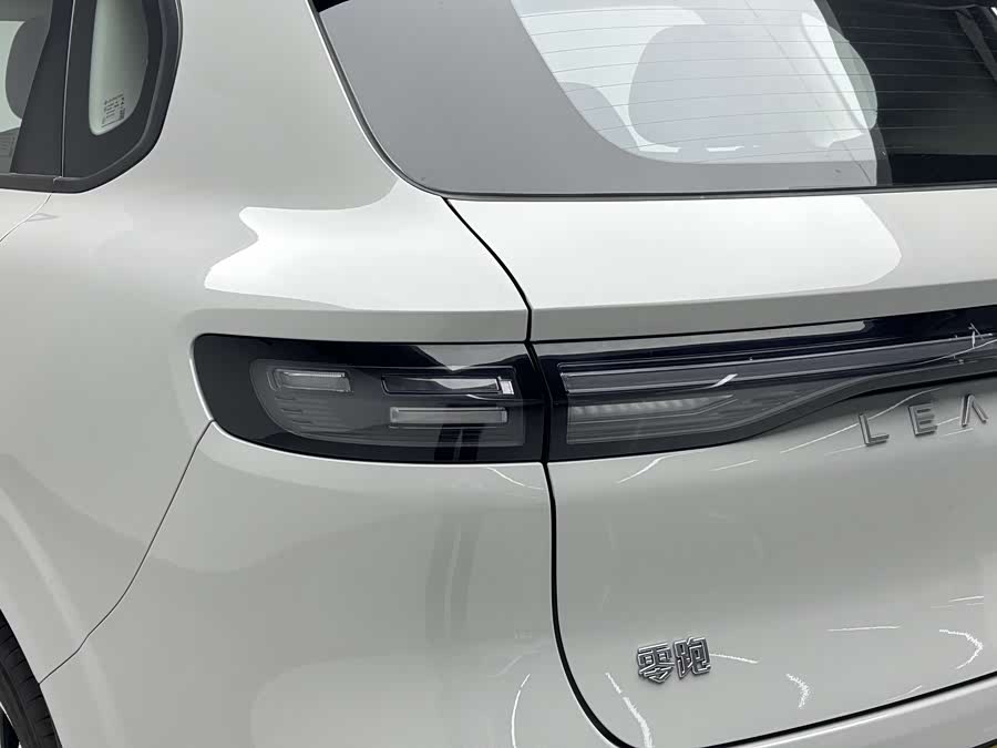 零跑汽车 零跑B10 2025 汽车图片 #20