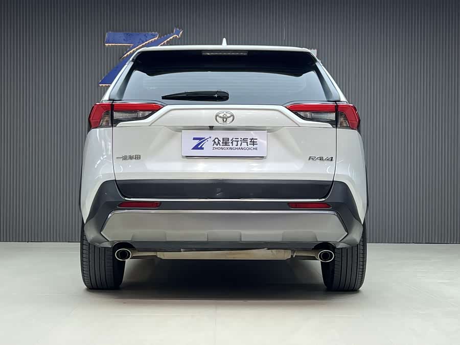 Toyota RAV4 2021 #20 Toyota RAV4 2021 car image #20