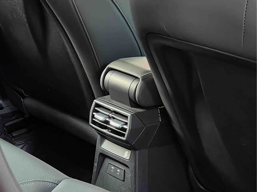 Audi A3 2023 car image #20