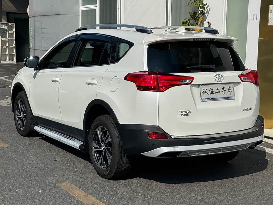Toyota RAV4 2015 car image #20