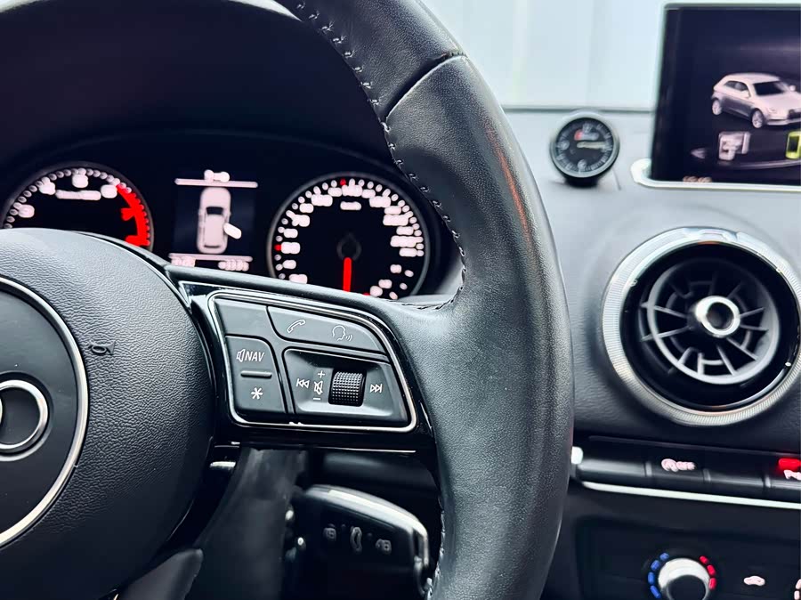 Audi A3 2019 car image #20