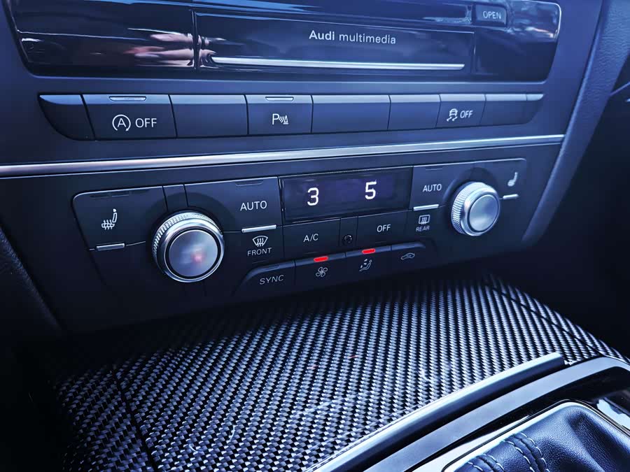 Audi RS 6 2016 صورة سيارة #20