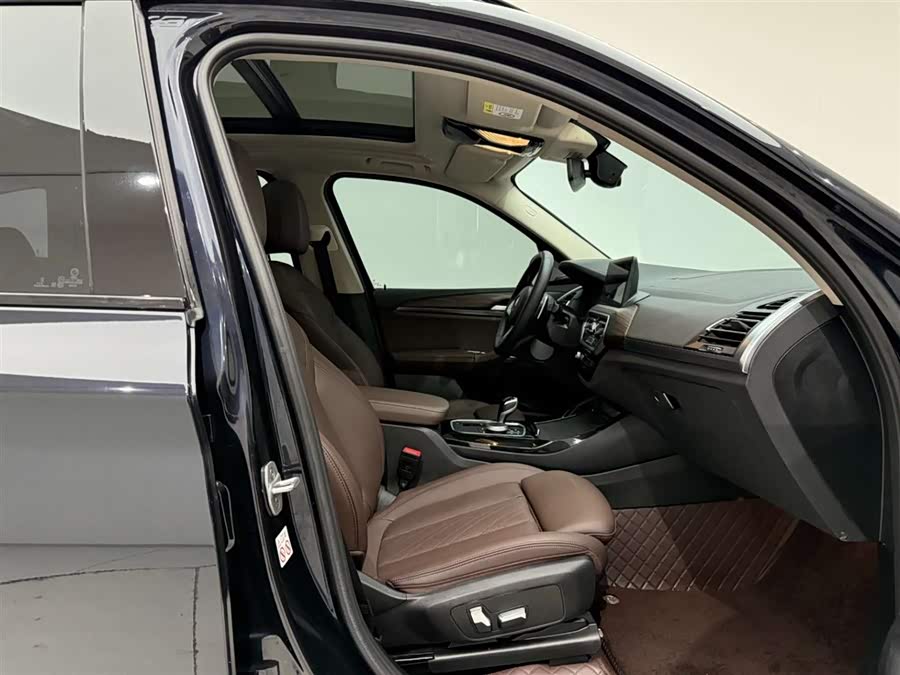 BMW X3 2023 immagine di auto #20