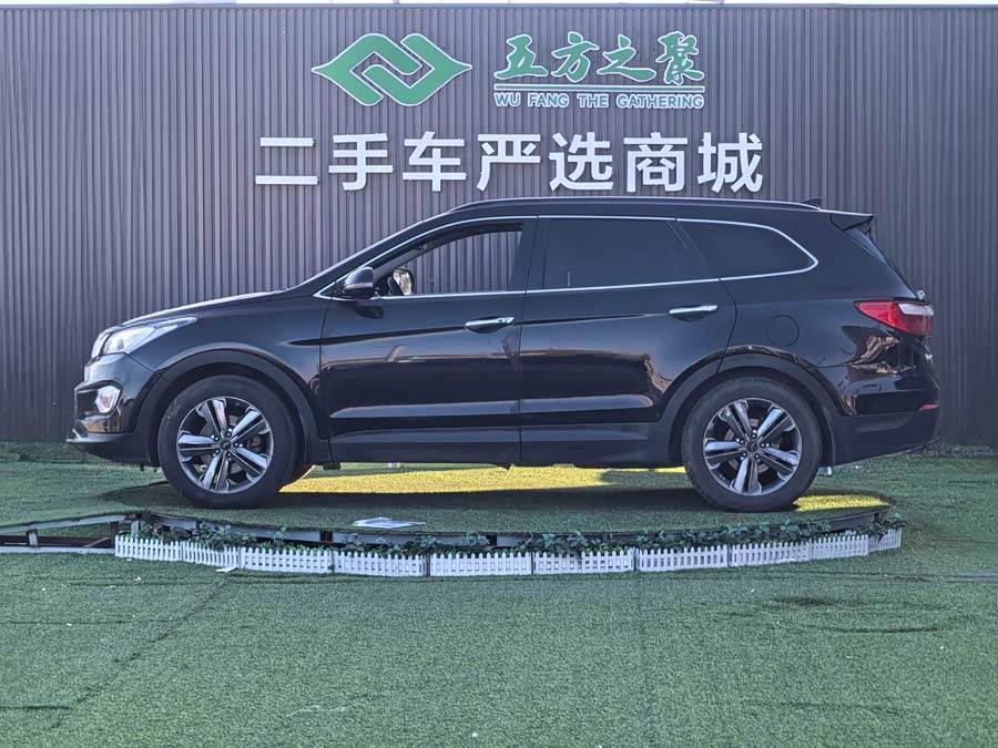 Hyundai Grand Santa Fe 2015 #20 Hyundai Grand Santa Fe 2015 car image #20